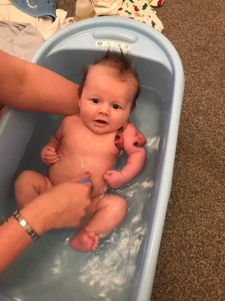 cathrodgers9's tweet photo. @HP_Community So cute 😴😴 ... bathtime for this little one then bedtime! #cute #babyAJ #8weekold 💜💛💚😀😀 xxx https://t.co/P01EGuxzQQ