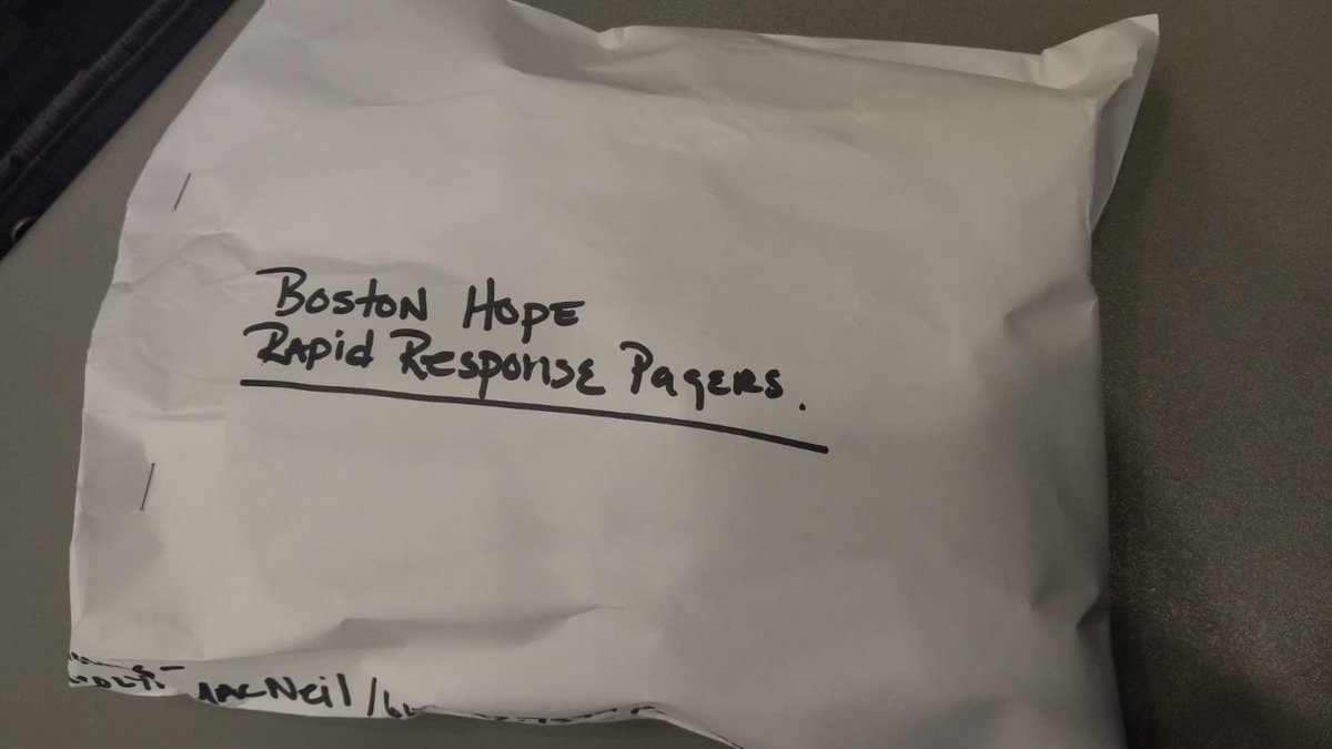 levy_ndv's tweet photo. "Dr. Levy, your pagers are here" 
@BIDMCAnesthesia and @BIDMCEM based team is covering the acute care at #bostonhope. From zero to resuscitation and holding capabilities in a few days and now- a formal rapid response team.  
 @bethisraellahey https://t.co/c6tg8jn3yq