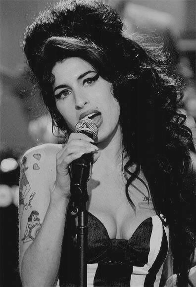 lauren jauregui as amy winehouse; a thread