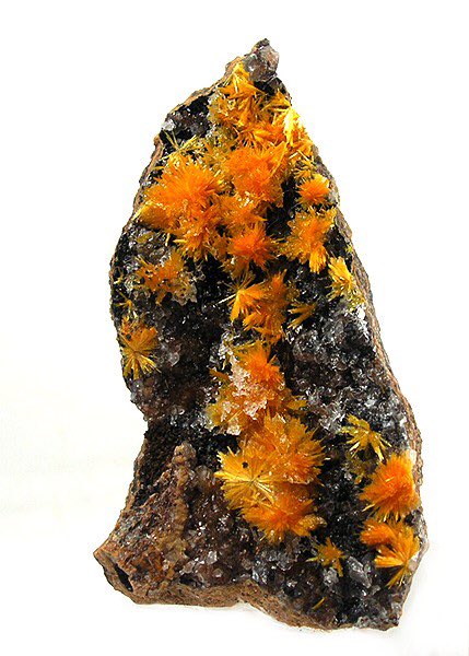 @thetasneemfawzy Boltwoodite, a hydrated potassium uranyl silicate mineral. It is formed from the oxidation and alteration of primary uranium ores. It takes the form of a crust on some sandstones that bear uranium.
