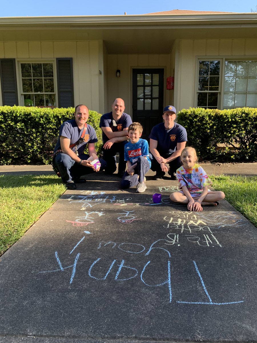 rmctmc's tweet photo. @MPE_Mustangs Act of kindness day! Baked cookies for our neighbors at the fire department (station 23) and wrote them a side walk chalk thank you note! #bekindmpe #FCSrising #BetterTogetherMPE https://t.co/v6keUeiFWY