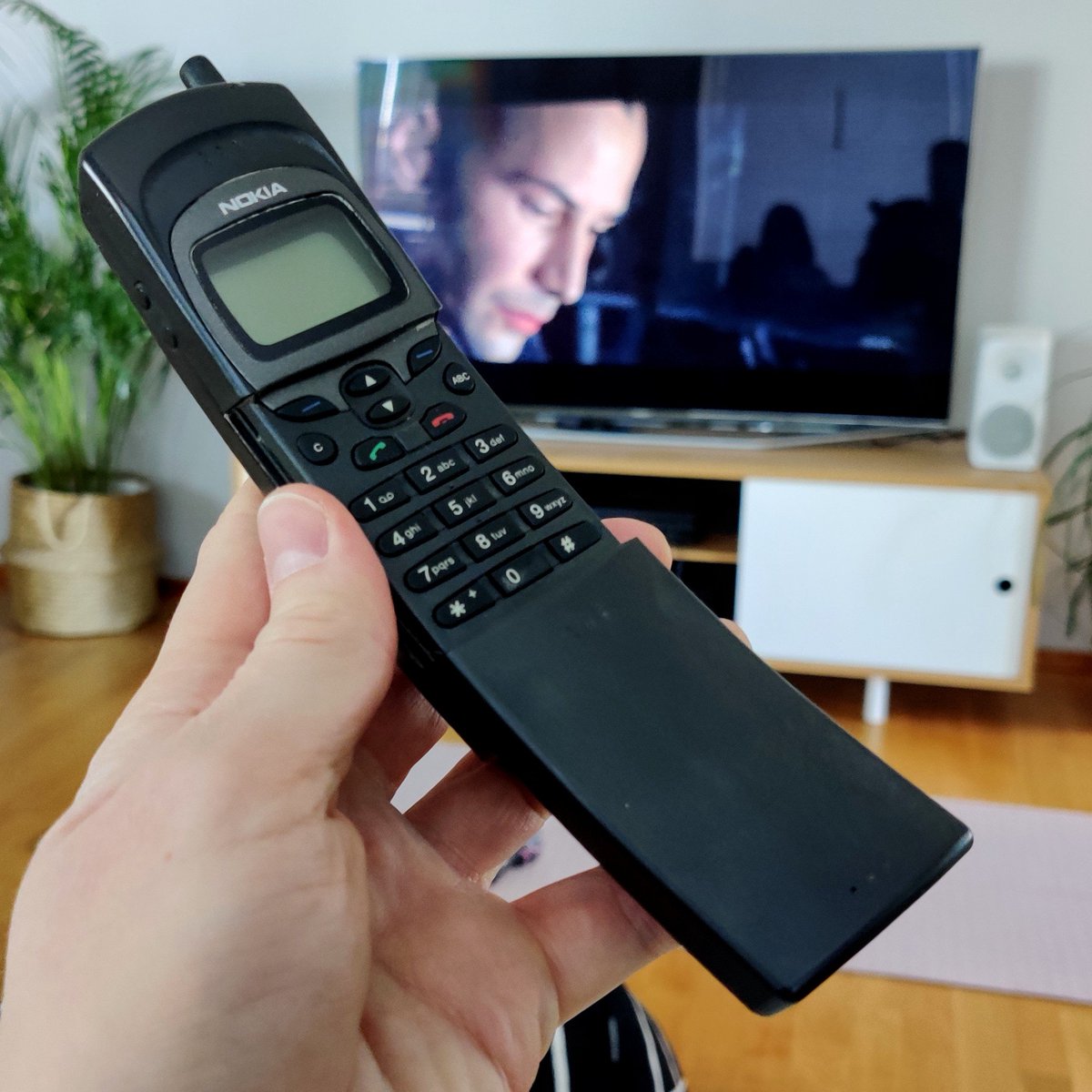 supeerbcom's tweet photo. *offtopic* This social distancing is a good excuse for a lot of things - like introducing the kids to the #Matrix. It's good to have proper gear to go with the movie :) How are you using the extra free time you may have? #retro #nokia #matrixphone https://t.co/aHISCL8IO9