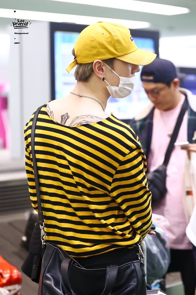 Yugyeom and his back tattoo make me feel some type of way 