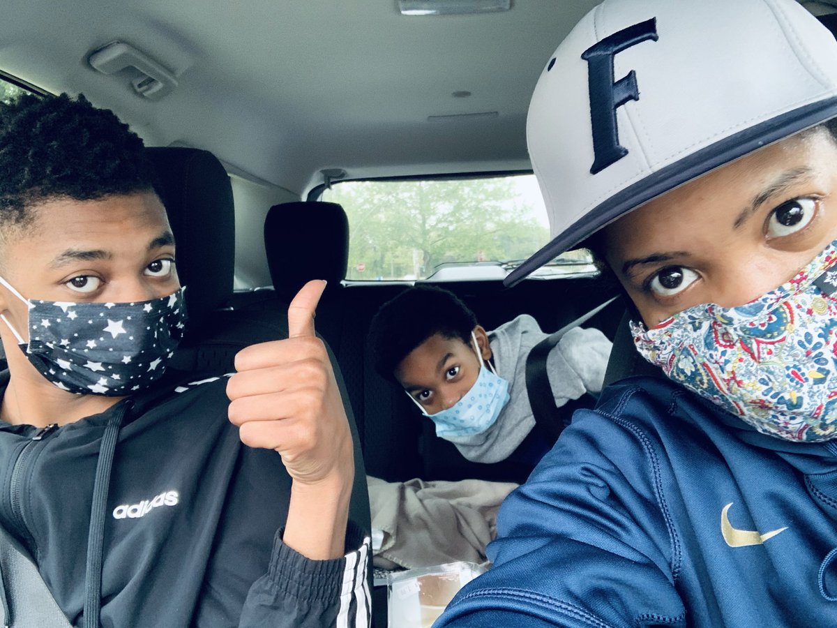 iCoachEXED's tweet photo. I am convinced if I don’t make it to the salon in the near future you won’t be able to tell the 3 of us apart. #10thgradeKeys #2ndGradeSean #steviewonders @kianstevens2022 https://t.co/vrVch1YeR5