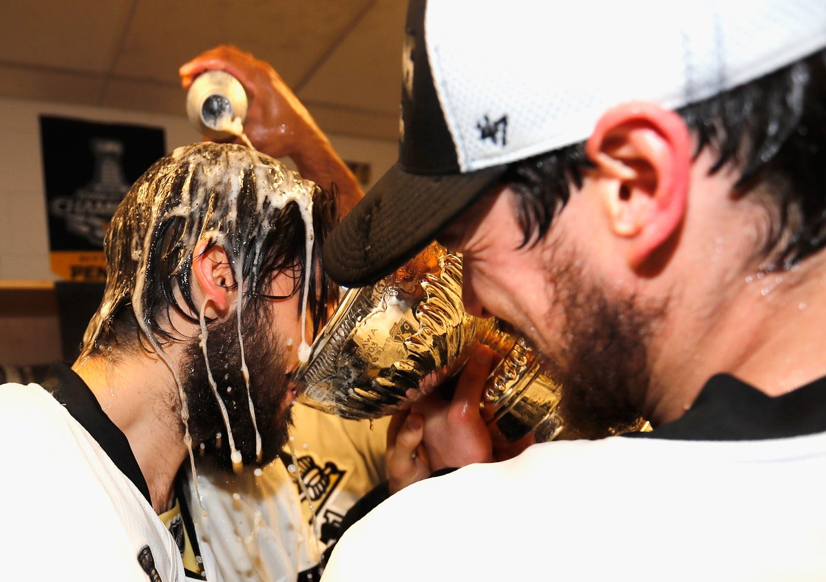 penguins's tweet photo. Tomorrow: See images 😉
April 24: 2016 Championship Film
April 27: 2017 SCF Game 1
April 29: 2017 SCF Game 2
May 4: 2017 SCF Game 5
May 6: 2017 SCF Game 6

Details: https://t.co/23K8LdBBie https://t.co/eAIGkTE4qR