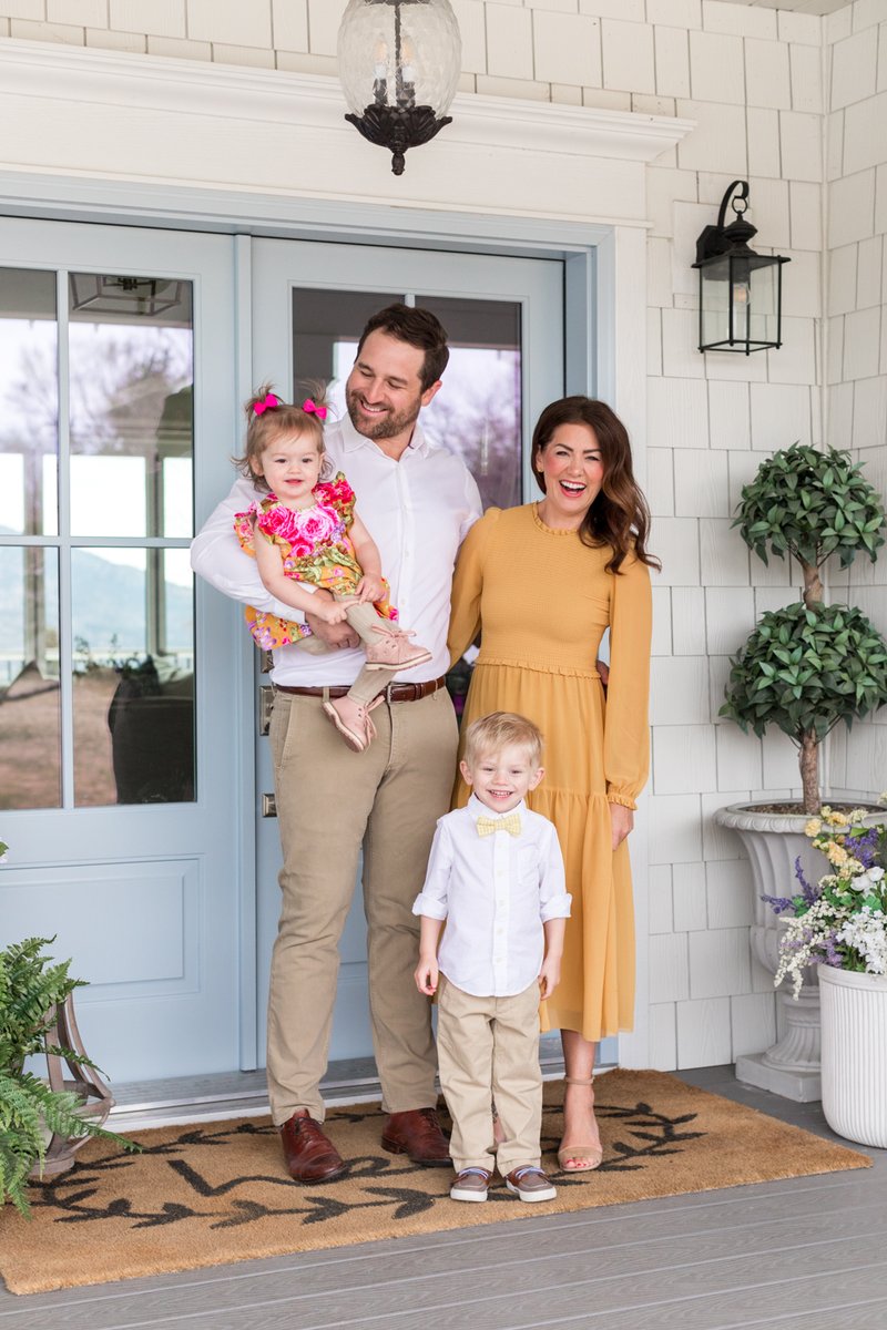 Jillian Harris on X: Today on the blog, I am SO excited to welcome back  Carrie from The Mama Coach. Carrie is sharing some of her tried and true  tips for coping