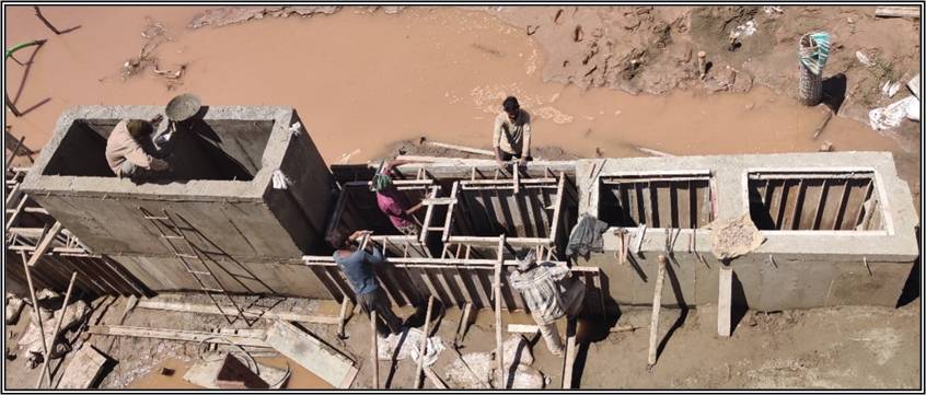 adgpi's tweet image. #HarKaamDeshKeNaam

#IndianArmy is committed to build critical lines of communication even through the challenges of #COVID19. 

484 M Bridge connecting  #Kasowal Enclave to mainland #Punjab constructed on #RaviRiver.