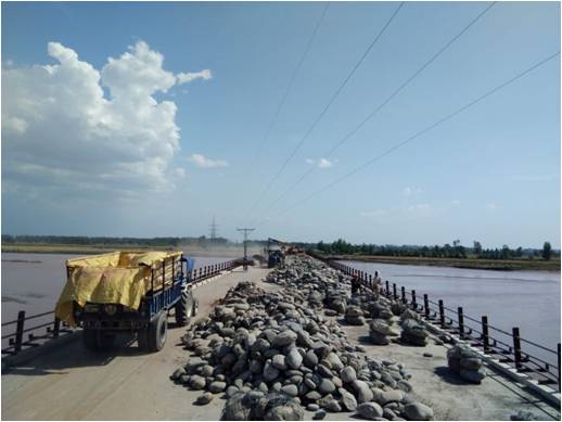 adgpi's tweet image. #HarKaamDeshKeNaam

#IndianArmy is committed to build critical lines of communication even through the challenges of #COVID19. 

484 M Bridge connecting  #Kasowal Enclave to mainland #Punjab constructed on #RaviRiver.