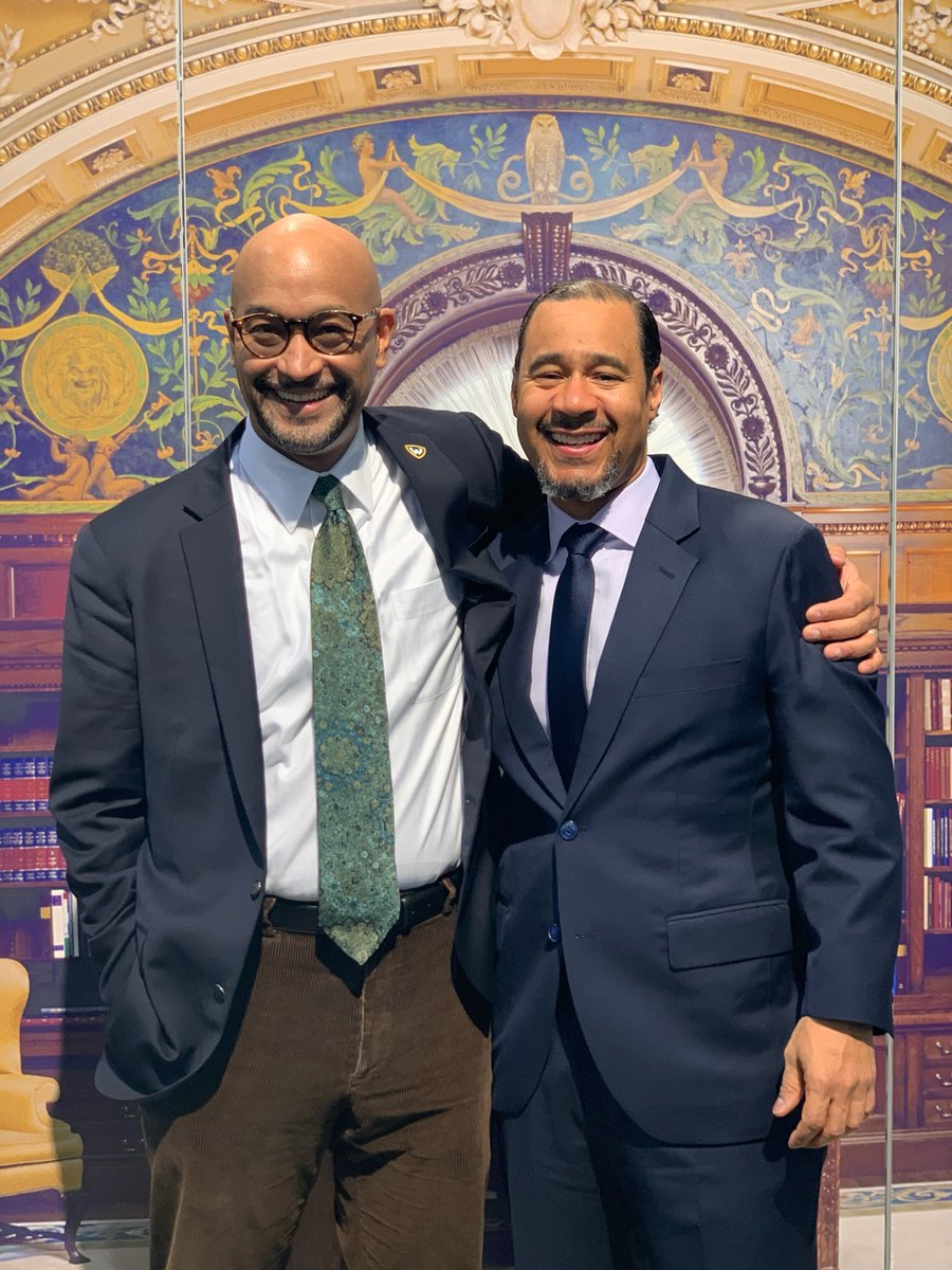 jcjeffersonjr's tweet image. Happy Library Workers Day! As the Late Congressman Cummings said &quot;Libraries do much more than lend books; they kindle our dreams &amp;amp; open us up to opportunities&quot;. 
Thank you for all you do for our communities &amp;amp; generations of people #LibrariesTransform #librarystrong #ThrowbackPics