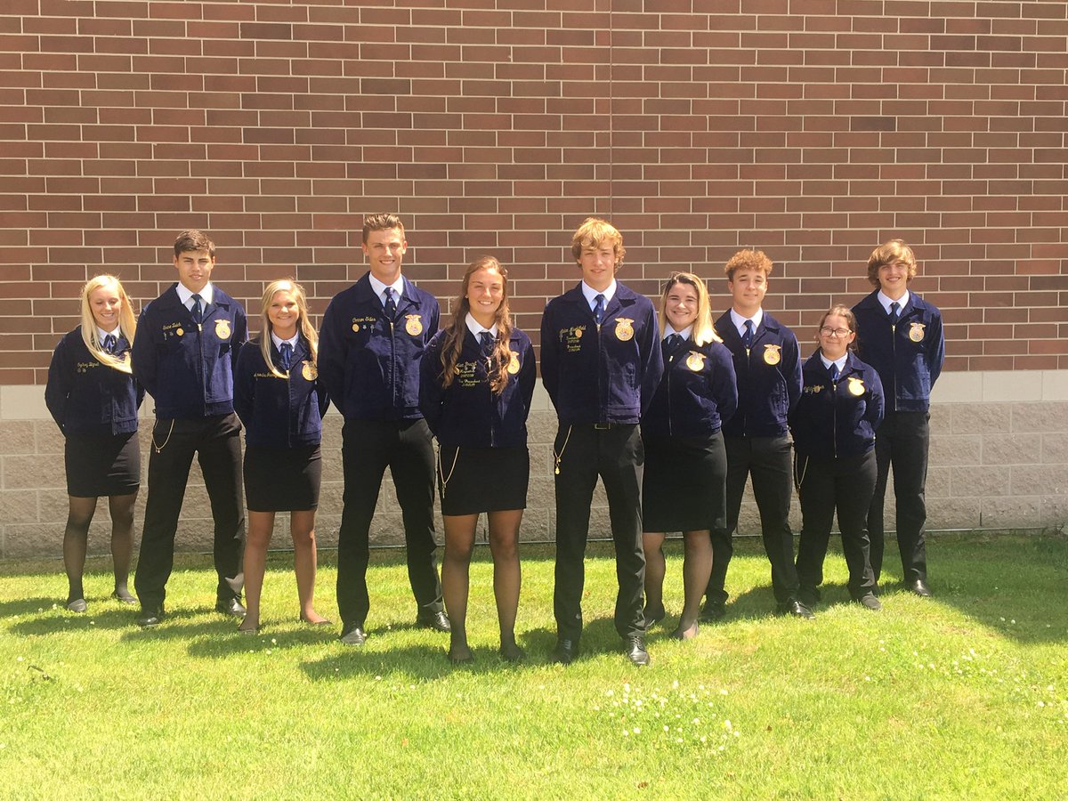 edonnwffa's tweet photo. FFA Talent Tuesday: leadership🔹hard work🔸teamwork🔹service 🔸 being awesome 😎 #VirtualSpiritWeek #TalentTuesday @edonnwschools https://t.co/8lSUy5434A