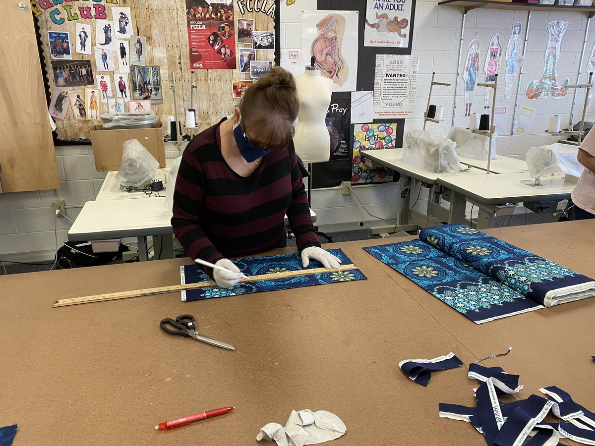 sgrobbel's tweet photo. Thanks to educators from across CCSD for coming together to make face masks for CCSD employees.  Thanks to OHS for hosting us &amp; to the CCS Foundation for sponsoring our work.  We will also have dozens of volunteers sewing at home. #CCSDInnovates @CCSDK12 @CCSFoundation https://t.co/FyGLn1rpUQ