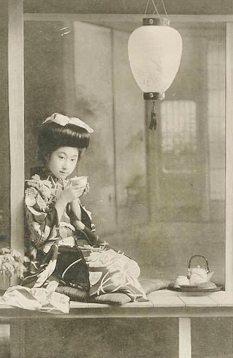 SaltsWalks's tweet photo. The Japanese have a ceremony for serving a cuppa with special utensils & procedures, that can take hours. But it didnβt catch on in the tea rooms in the conservatory at the 1880s Japanese Gardens on #Shipley Glen. #NationalTeaDay #OneForThePot https://t.co/doUUTmBnr6