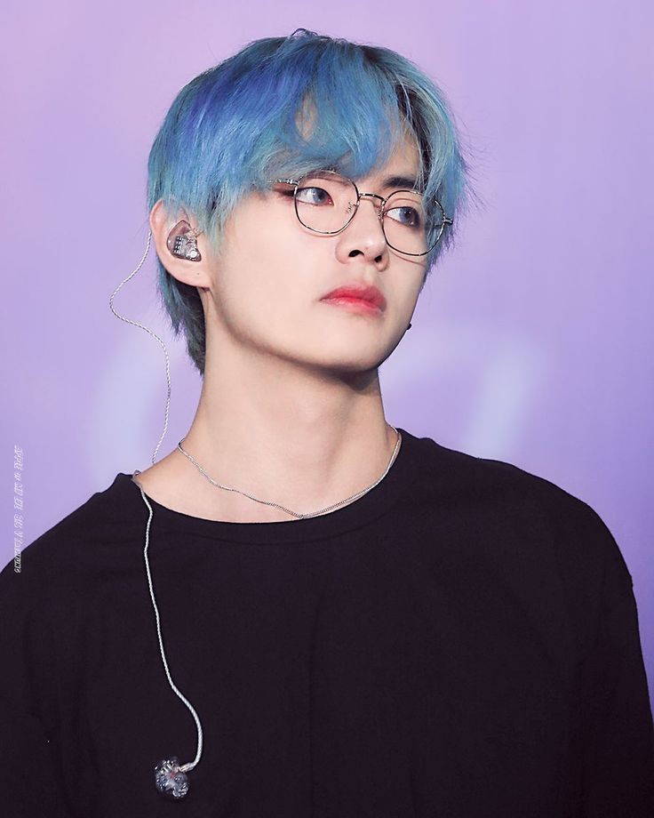 Taehyung with glasses; a needed thread