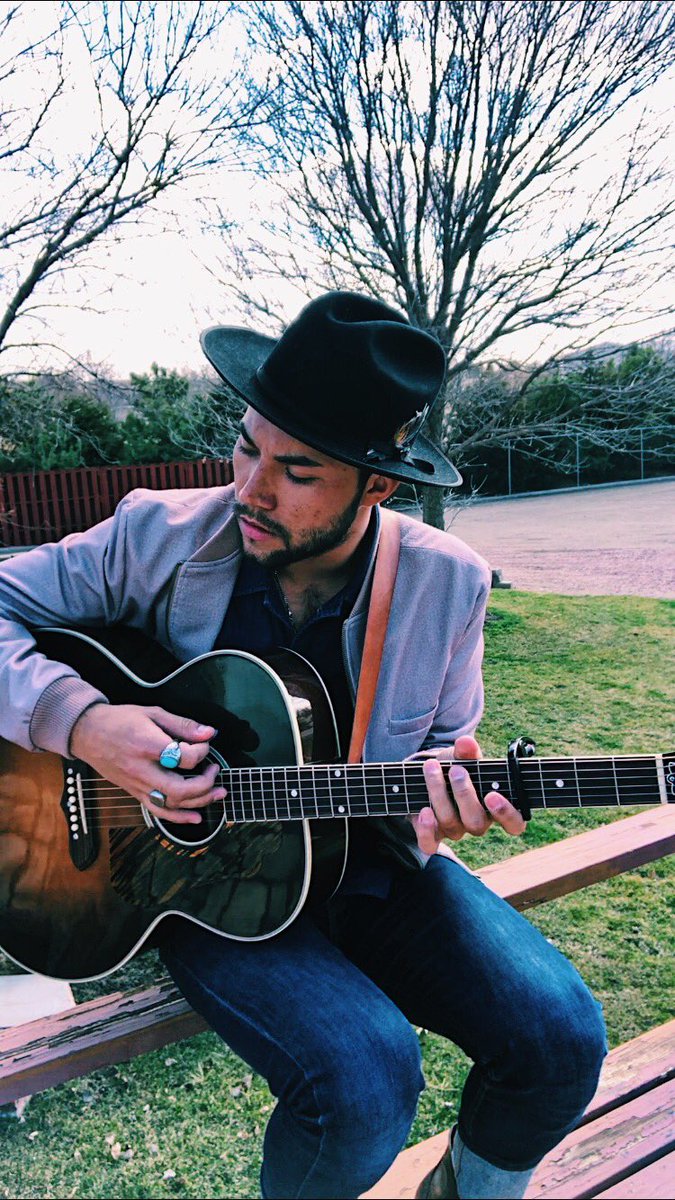 rascalmartinez's tweet photo. Live streams coming up on 4/24, 4/25 & 5/1. Hope you can tune in and sing with me! #rm #rascalmartinez #livestream #online #coronabullshit https://t.co/vHdfvOjuTh