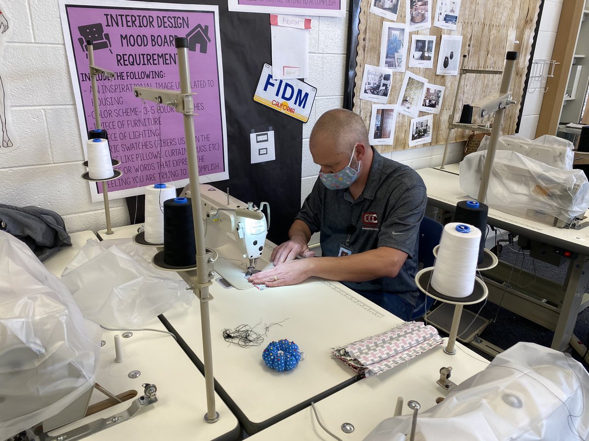 sgrobbel's tweet photo. After lots of cutting, the sewing has commenced.  Not long before we meet our initial goal of 1,000 masks!  @CCSDK12 @CCSFoundation #CCSDInnovates https://t.co/QzneSktBoE