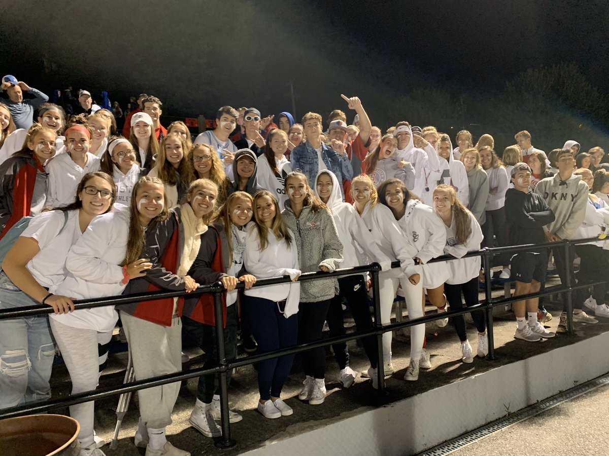 The_Lake_'s tweet photo. Our hearts go out to the seniors that didn’t get to play their last season. We know the future is bright for you. Thank you for being the best super fans❤️🤍 #rolllake https://t.co/2EjECyB0wd