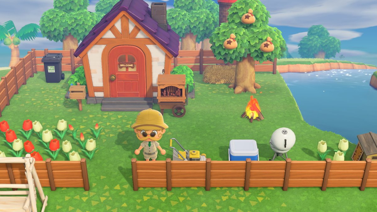 KyleTheGoldfish's tweet photo. My yard! #AnimalCrossing #ACNH #NintendoSwitch https://t.co/F6yfBTttUp