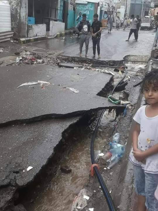 More photos coming for today's floods in  #Aden.  #Yemen.