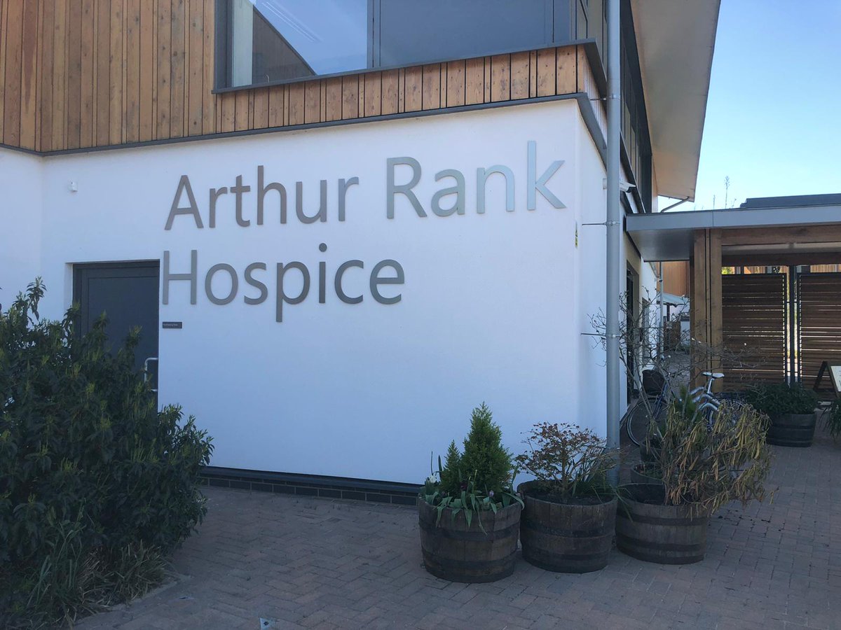 Zaraindian's tweet photo. Today we donated more of our delicious Indian meals to the amazing people who are working in our local community! The grateful recipients were the wonderful staff at the @ArthurRankHouse &amp; @Jimmyscambridge Just a little treat &amp; "Thank you" to brighten their day! 🌈🙏💙 https://t.co/4JeZ65OQ4C
