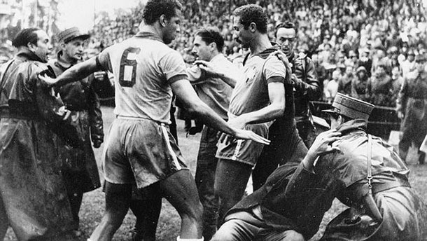Ce match gagnera le nom de Bataille de Nuremberg, référence historique et surtout à la Bataille de Berne du Mondial 1954.Lors du 1/4F Hongrie/Brésil, les deux sélections se mettent sur la gueule comme jamais, avant qu'une bagarre générale n'éclate au coup de sifflet final.
