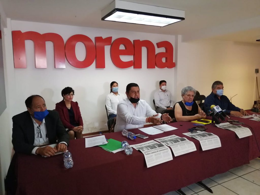 DipEstebanB's tweet photo. El día de hoy en Rueda de Prensa la bancada de Diputados Federales de Michoacán, respecto al decreto de confinamiento emitido por el Gobernador del Estado de Michoacán.
#Covid19 #Fase3 #QuédateEnCasa #MichoacánUnido https://t.co/43gyb5Qqmz