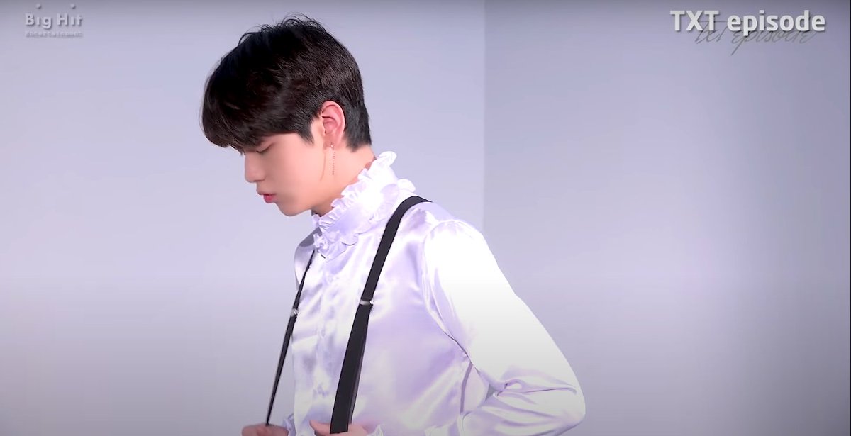 soobin being so "adorable+stunning" what do we do?
