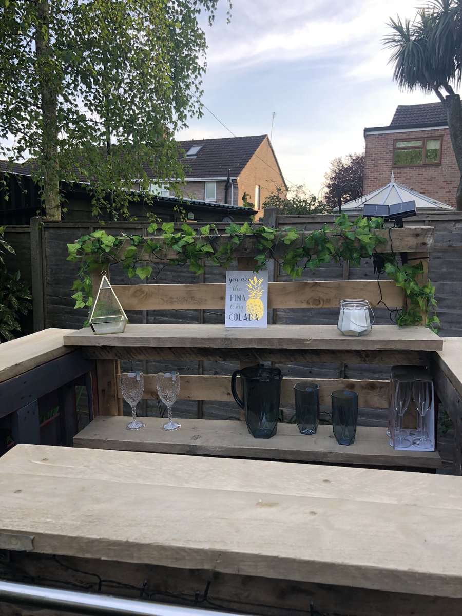 Tullulafarrell tweet media