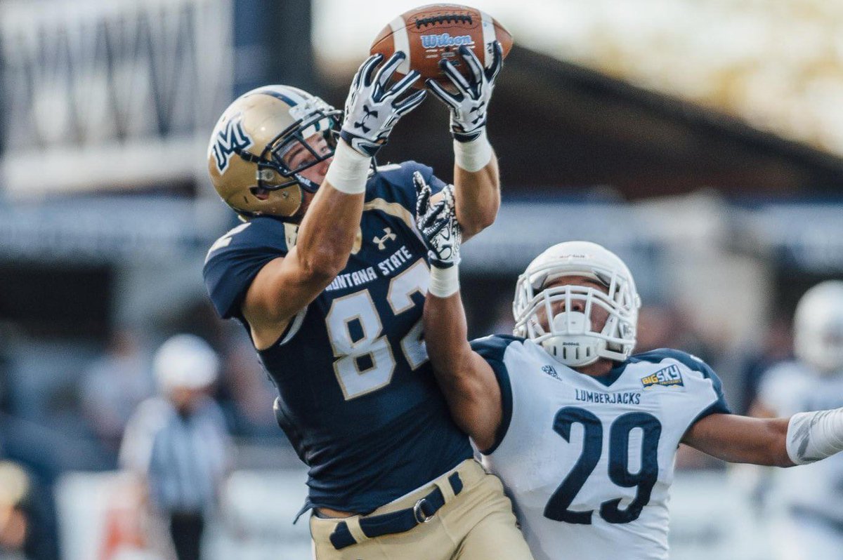 BJ_Robrtsn's tweet photo. Happy Bobcat Birthday @mherbert82 Big Week For The Herbert’s 😺🎂🏈#BLUEcollarGOLDstandard https://t.co/wspfMHFyav