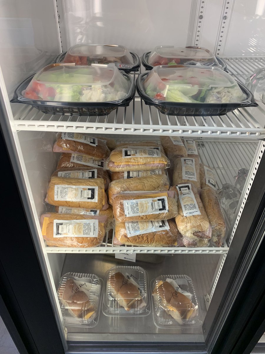 CCFoodService's tweet photo. Thurs lunch: pasta w/meat sauce, a breadstick, veggie, fruit, milk
Friday bfst: cereal, graham, juice and milk
Fri lunch: hotdog, fruit, veggie, milk
Mon bfst: oatmeal choc chip bar, fruit, milk
Monday lunch: deli sub, fruit, veggie, milk
Tues  bfst: cereal/muffin, fruit, milk https://t.co/jG54rkhBaz