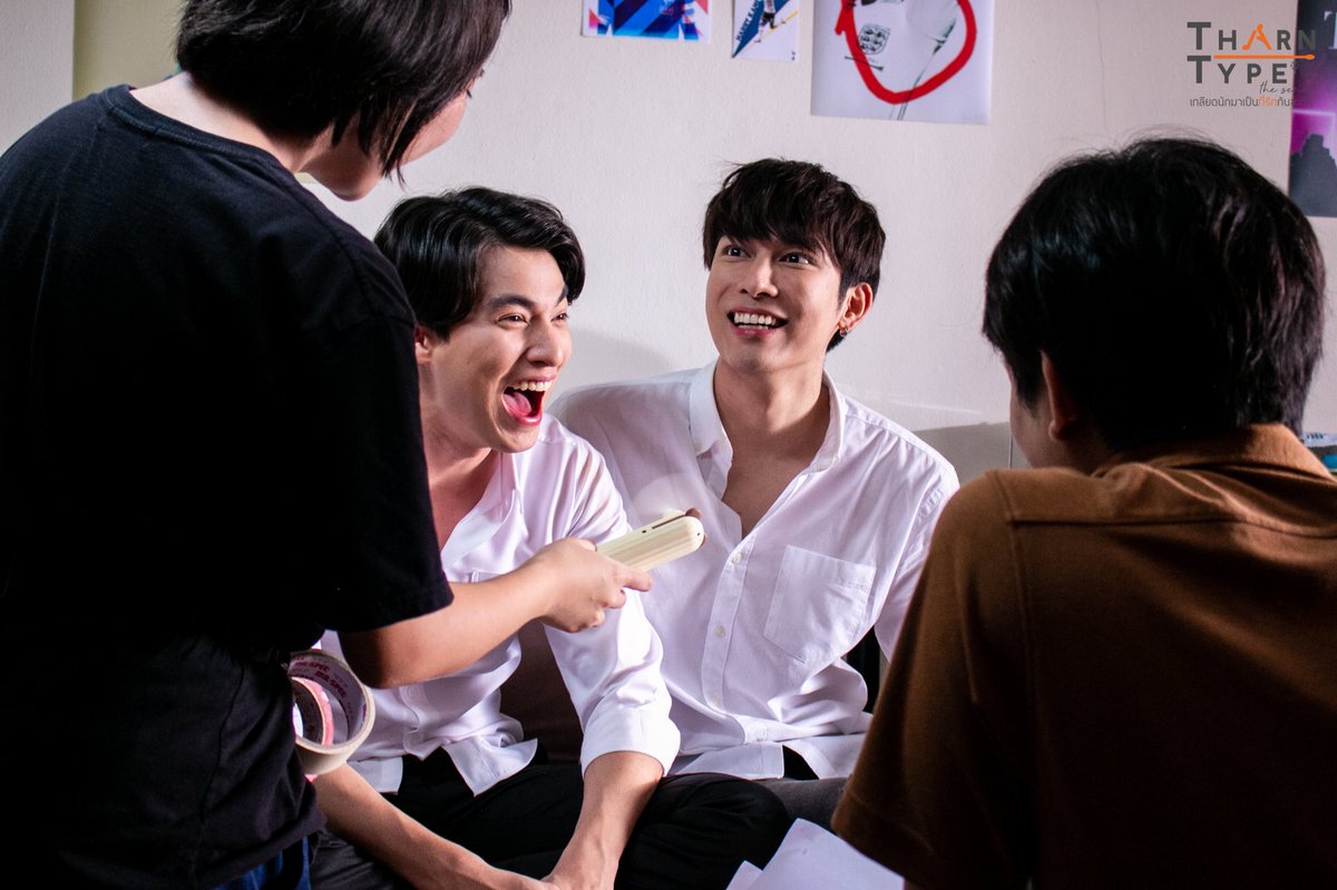 Even staffs and other casts are getting tired with their cheesiness.