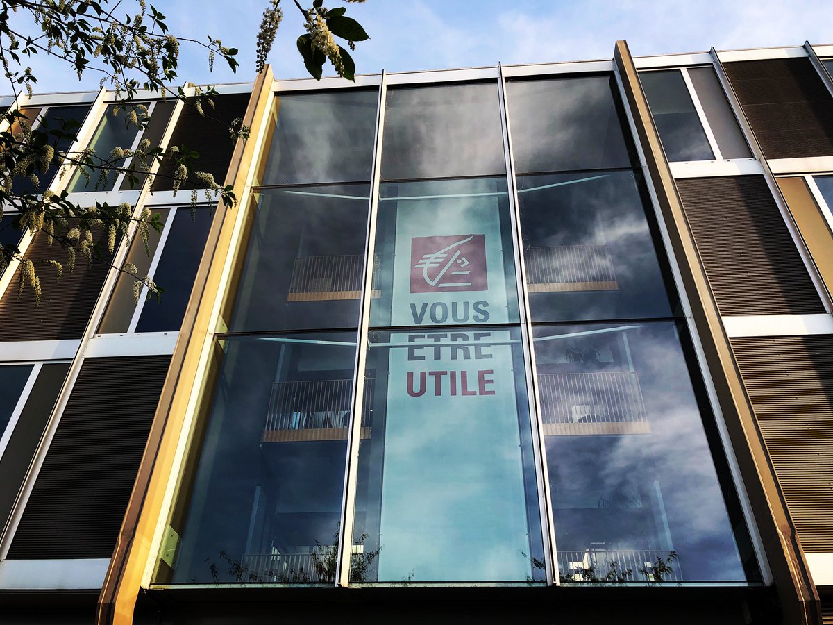 CedricGrandEst's tweet photo. 👊💥 Plus qu’un slogan sur la façade de notre site de Metz, une réalité et des chiffres : 1400 PGE octroyés en 3 semaines, représentant plus de 210M€ alloués à l’économie régionale. Et ce n’est pas fini... #VousEtreUtile #GrandEst https://t.co/RzaIeQG7VU