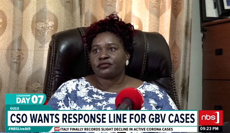 Fireliglntfi's tweet photo. Acholi sub-region has registered over 400 cases of domestic-related violence during this lockdown. Civil Society organizations say gov’t should institute a national Gender-Based Violence Response Unit during the lockdown.
 #NBSLiveAt9 #NBSUpdates #StaySafeUG https://t.co/KKuNRDtzkV
