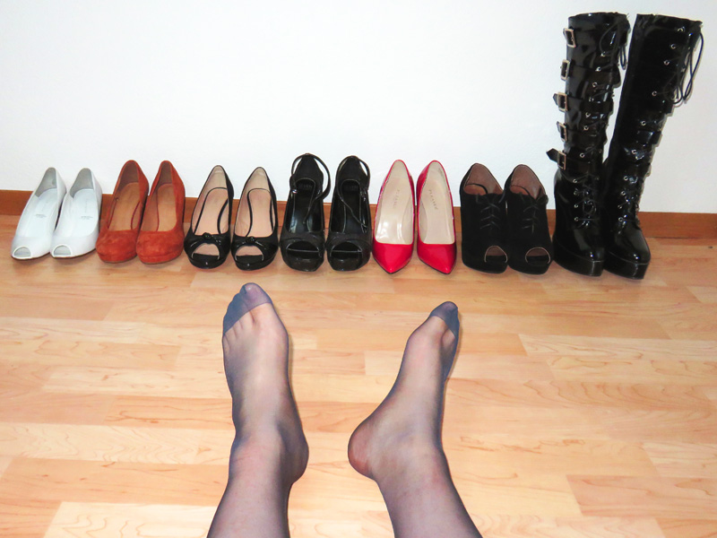 DavianeTV's tweet photo. Which pair of heels to choose for tonight #highheels #stocking #pantyhose #sexy #crossdresser https://t.co/R5TusNdIQo
