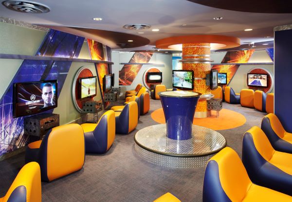 LaunchByDesign's tweet photo. This room is electric! It incorporates the latest gaming systems with vibrant materials and eye-catching graphics. 

#atlantis #bahamas #AKA #kidsclub #hospitalitydesign #customdesign #interiordesigner #hoteldesign #interiordesign #launchingyourvision https://t.co/MknbpbI3SN
