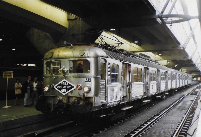 Crédits photos :-OpenArchiveSNCF-PhotoRail SNCF/LaVieDuRail-F. Huet-F. Giuliano-S. Corbonnois-C. Sarafian-PH. Bellot-Y. BroncardPhoto bonus du train spécial de 1997 pour la fin des Z5100 dans la nouvelle Gare Montparnasse organisé par un conducteur toujours actif 