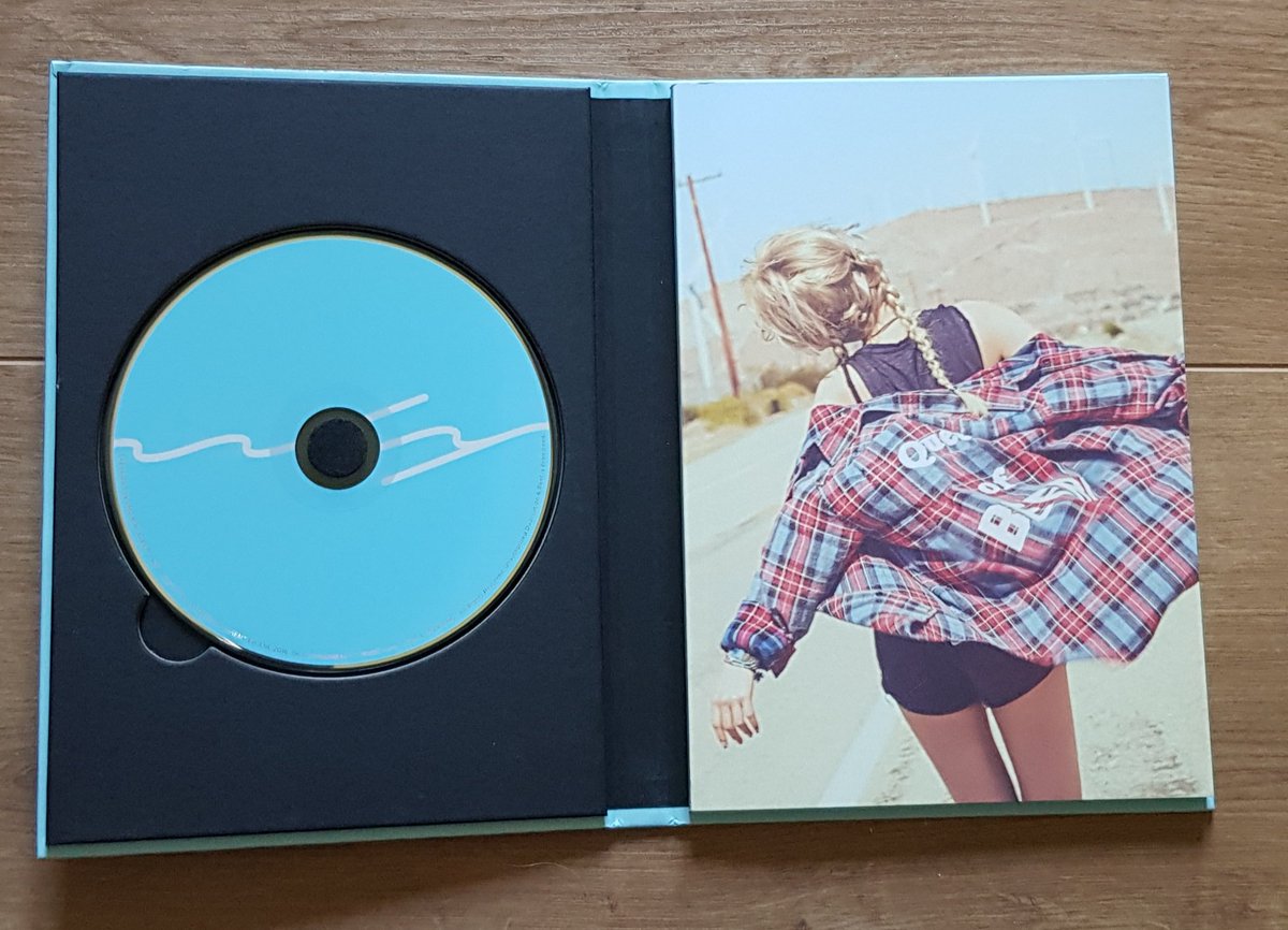 Taeyeon - Why 1 photocard Favorite Song : Night