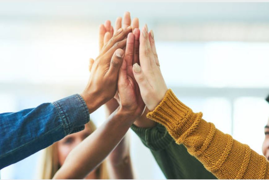 DevResInc's tweet photo. Stand Together has partnered with DRi to seek a Director of Donor Communications and Marketing to play a critical role in supporting organizational objectives and increasing major donor funding.  #Leadership https://t.co/0cdPAKvAlB https://t.co/U6L2UgylXL