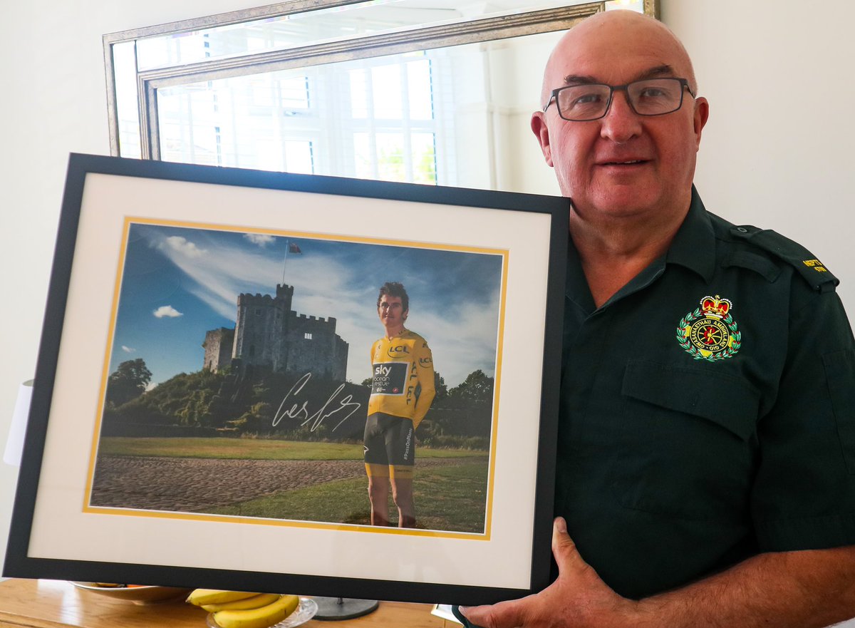 shortandrounduk's tweet photo. Hi Guys I am raffling a Limited Edition Autographed Print of Geraint from his homecoming in Cardiff. 
Entry to the raffle is £5 or multiples of £5. All funds go to the NHS together Charities. 
Thanks if you decided to donate.https://t.co/KTAQTRwKi9 https://t.co/GKdcBt1GMc