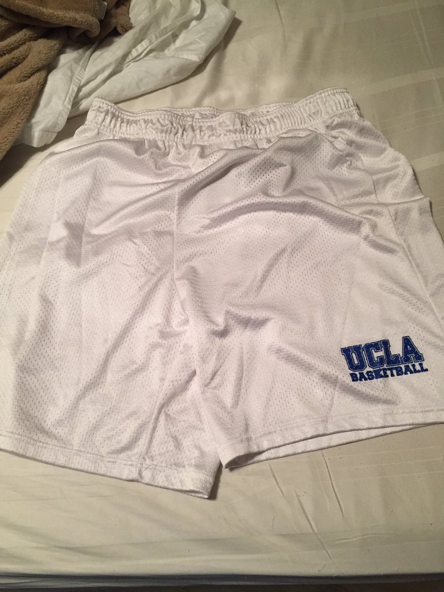 SteveLavin64's tweet photo. More archived material - equivalent of my time capsules (boxes) I recently opened during this #StayAtHome adherence. #UCLA #PracticeGear #Notes #BruinAttitude https://t.co/HUXCNYANrf