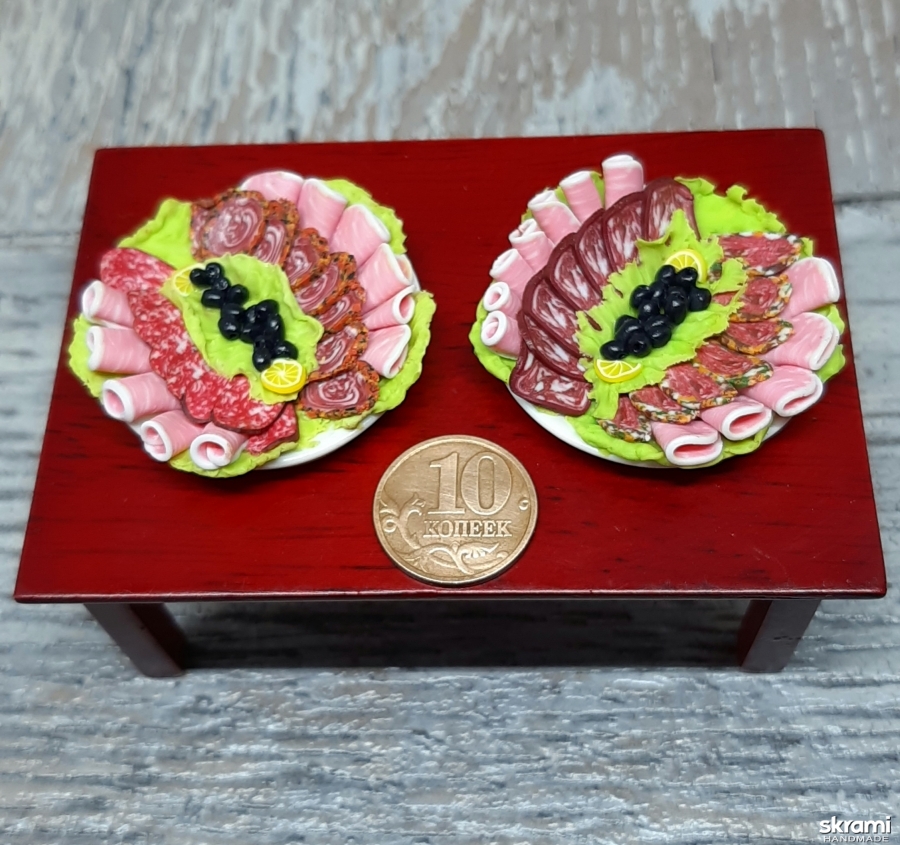 skrami_ru's tweet image. Миниатюра для кукольных домиков 🏩 от Hobbylavka

Мелочи для кукол иногда выглядят настолько по-настоящему, что не отличить от настоящих. Миниатюра из запекаемой полимерной глины удивляет, завораживает и умиляет своей оригинальностью.
#кукольнаяминиатюра #миниатюра #домикдлякукол