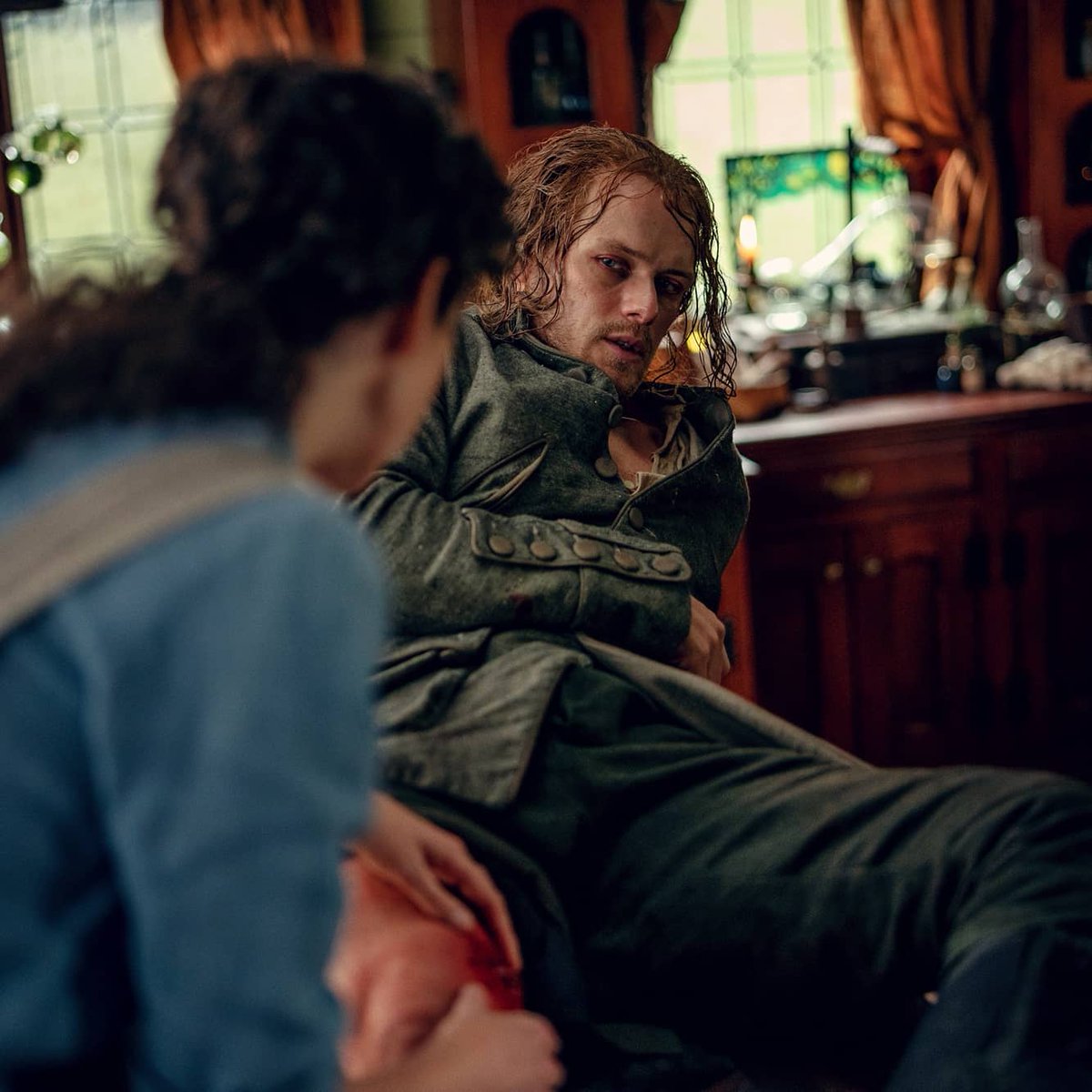 All systems go in episode 9 of #Outlander as <a href="/SamHeughan/">Sam Heughan</a> gets bitten by a snake! 

Mosey on over to my IG page now to catch a glimpse of some of the other #unitstills I shot for this scene!

instagram.com/aimeespinkspho…