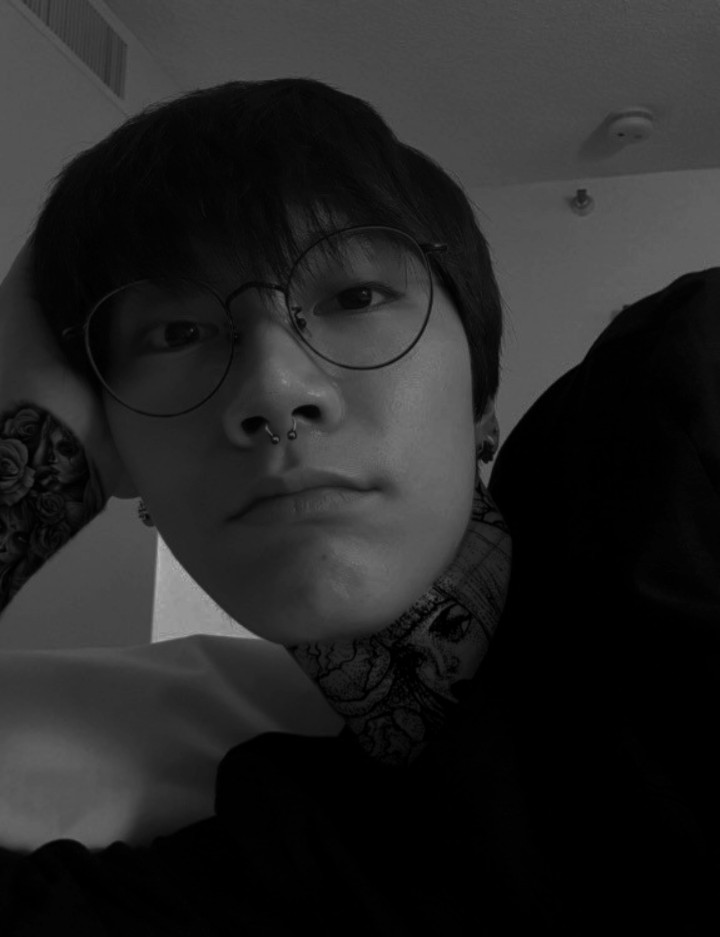 jiwnxyy's tweet photo. ㅤㅤㅤ#𝗨𝗧𝗔𝗛: 𝘨𝘶𝘺𝘴 𝘺𝘰𝘶𝘳 𝘢𝘨𝘦 𝘥𝘰𝘯'𝘵 𝘬𝘯𝘰𝘸 𝘩𝘰𝘸 𝘵𝘰 𝘵𝘳𝘦𝘢𝘵 '𝘺𝘢𝘩. https://t.co/FfLOflqcoI