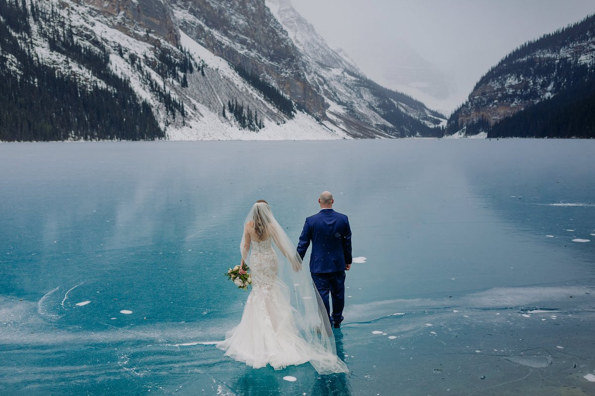 ENV_photography's tweet photo. Blogged an intimate wedding at Lake Louise with epic blue ice! If only the Lake could look this way all the time in winter! #lakelouise #winterwedding #mountains

https://t.co/r7l0s6EW9B https://t.co/56VMvmVEf2