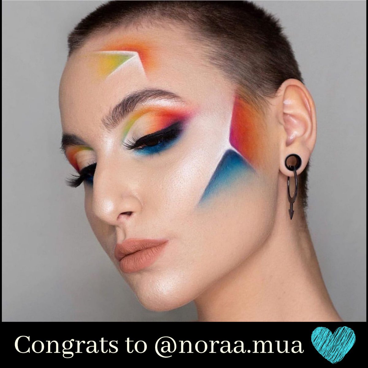 MeMicroscope's tweet photo. The winner of our #makeupcontest is this beautiful creation by (IG only): noraa.mua  💙

To all the other brillian make-up artists: you astonished us with your creativity, congrats 🌈 https://t.co/kdZBphkkqW