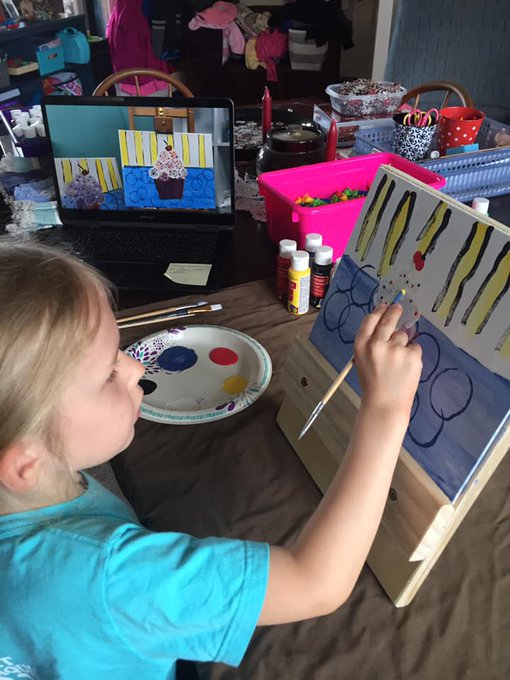 Watch Facebook's leaked NSFW photo on TwXstars