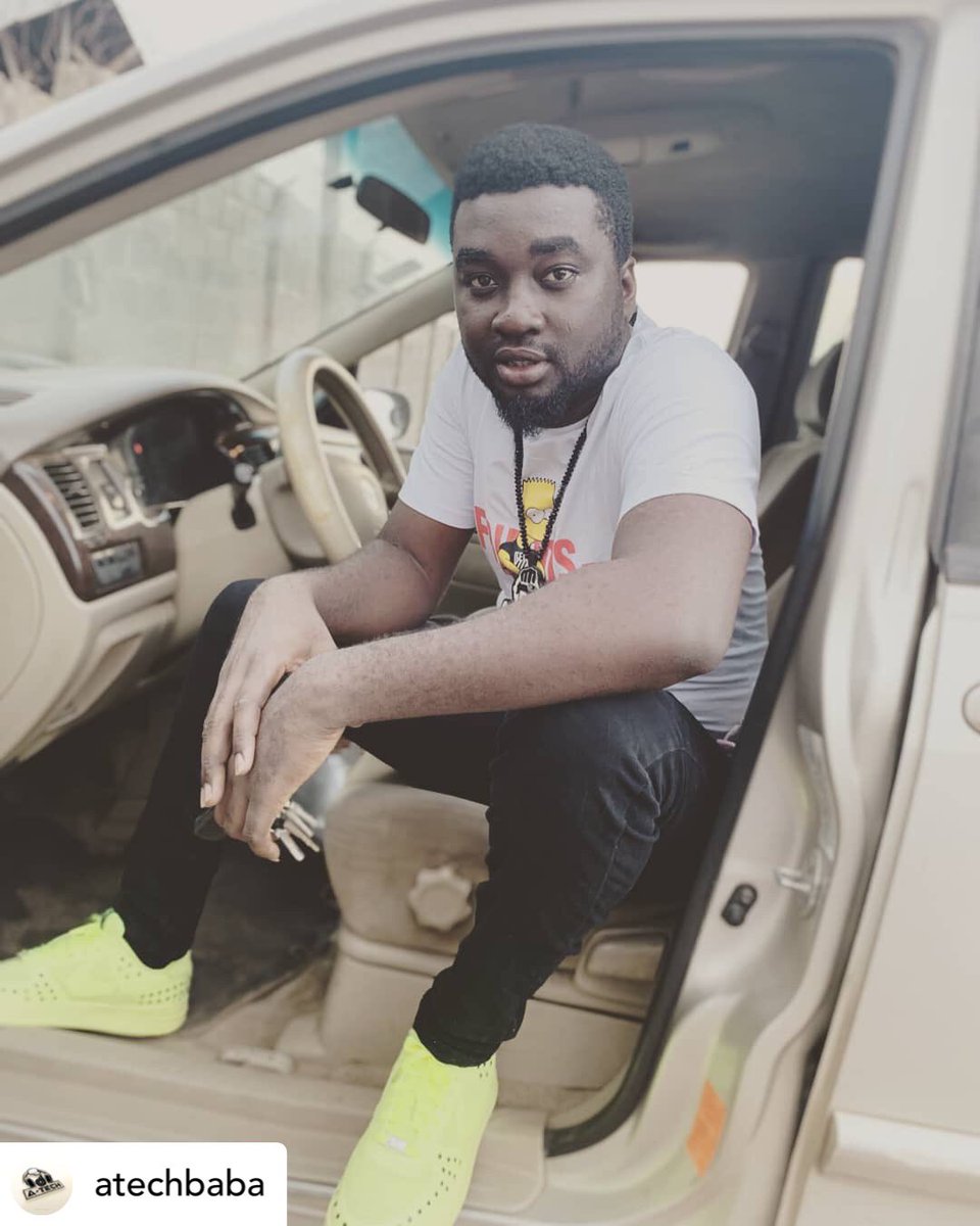 Kollypee1ent's tweet image. @atechbaba and @AragbayeD
At the Homefront Virtual Live Summit E Red Carpet Section.
#RemoteEvent
#WorkingRemotelyAgainstCovid19