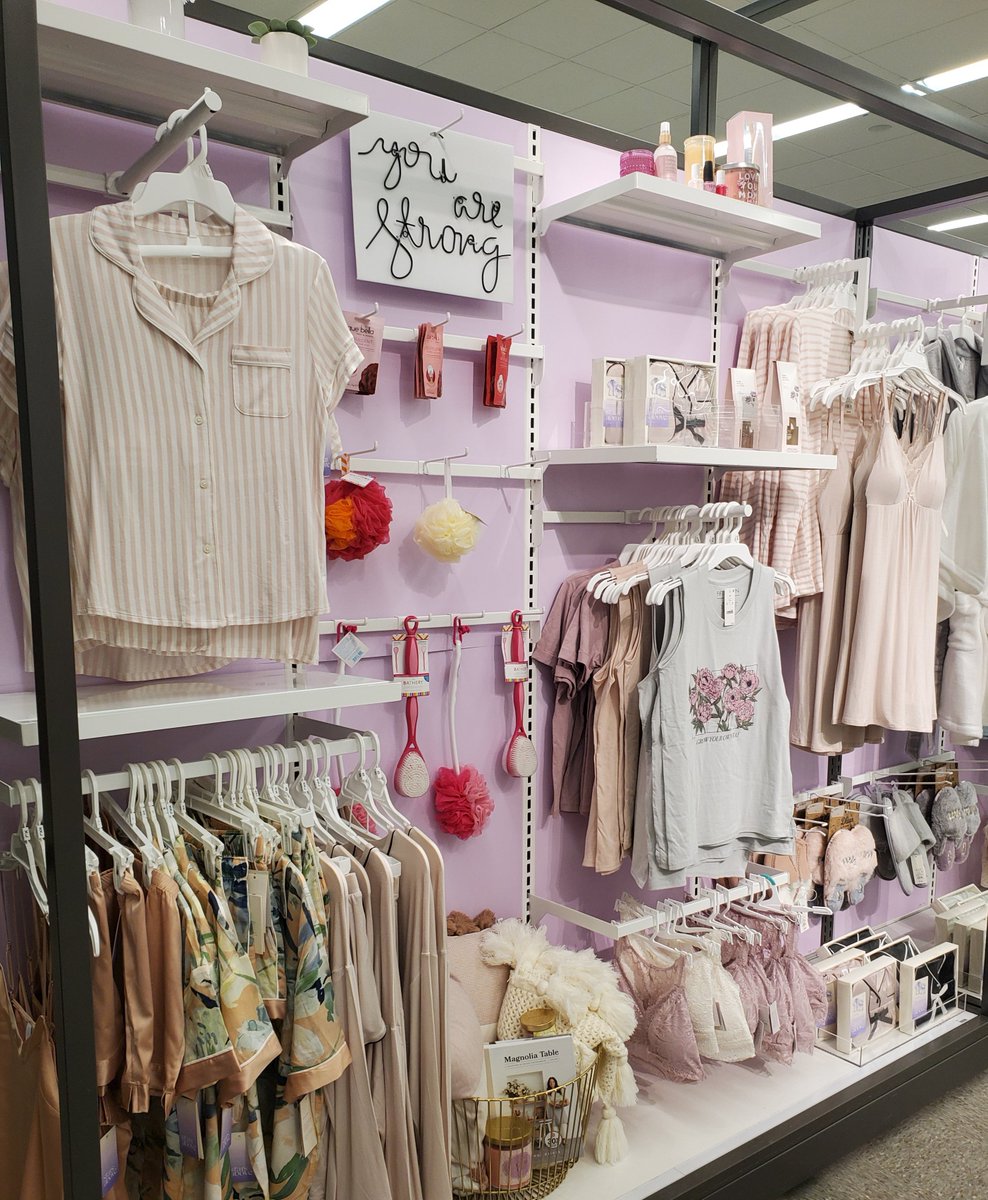 HepolaSydnay's tweet photo. Looking for the perfect Mother's Day gift to order? Despite the quarantine, T658 is stocked with all your sleep wants and needs! #T658 #mothersday #zoningstandards #sleepwear #starsabove #colsie @658Bullseye @jenscheett @paulakT0658 @adam_r_schutt @lesliebrown318 @jodijordheim https://t.co/xt6kxfqEce