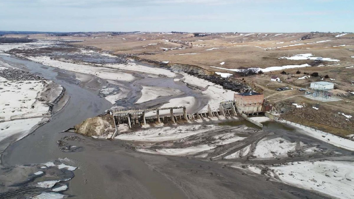 Dam_Safety's tweet photo. The Spencer Dam Independent Investigation Panel has prepared their final report on the failure of the Spencer Dam that occurred in northern Nebraska on March 14, 2019. #DamSafety https://t.co/AFubaCh7L5 https://t.co/nC0eLzbSW8