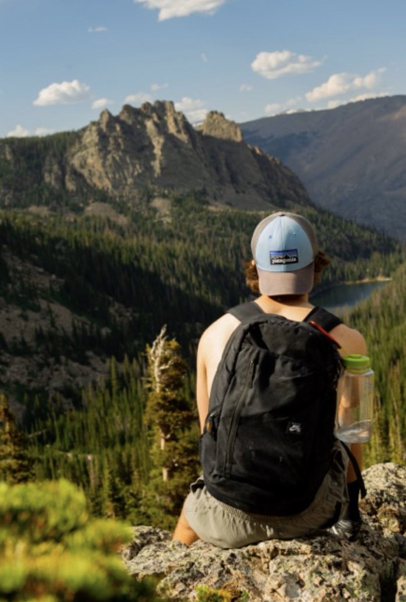 awearcampaign's tweet photo. Frat Boys                      Sustainable         
                                            Fashion

                          🤝
                    Patagonia 

Did you know this loved outdoor wear retailer is named a leader in environmental and social responsibility? https://t.co/lEQm0cSEKw