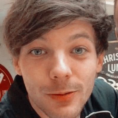 louis tomlinson’s details;—warning! this will make you realize how beautiful this man is.—
